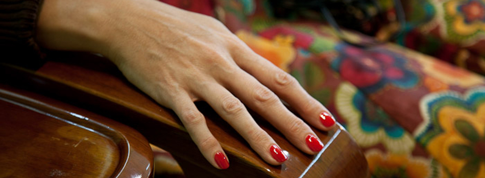 red nails.jpg